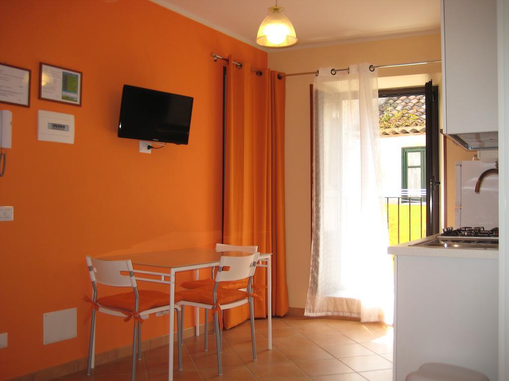 Gaia Holidays Apartments Cefalu Bilik gambar